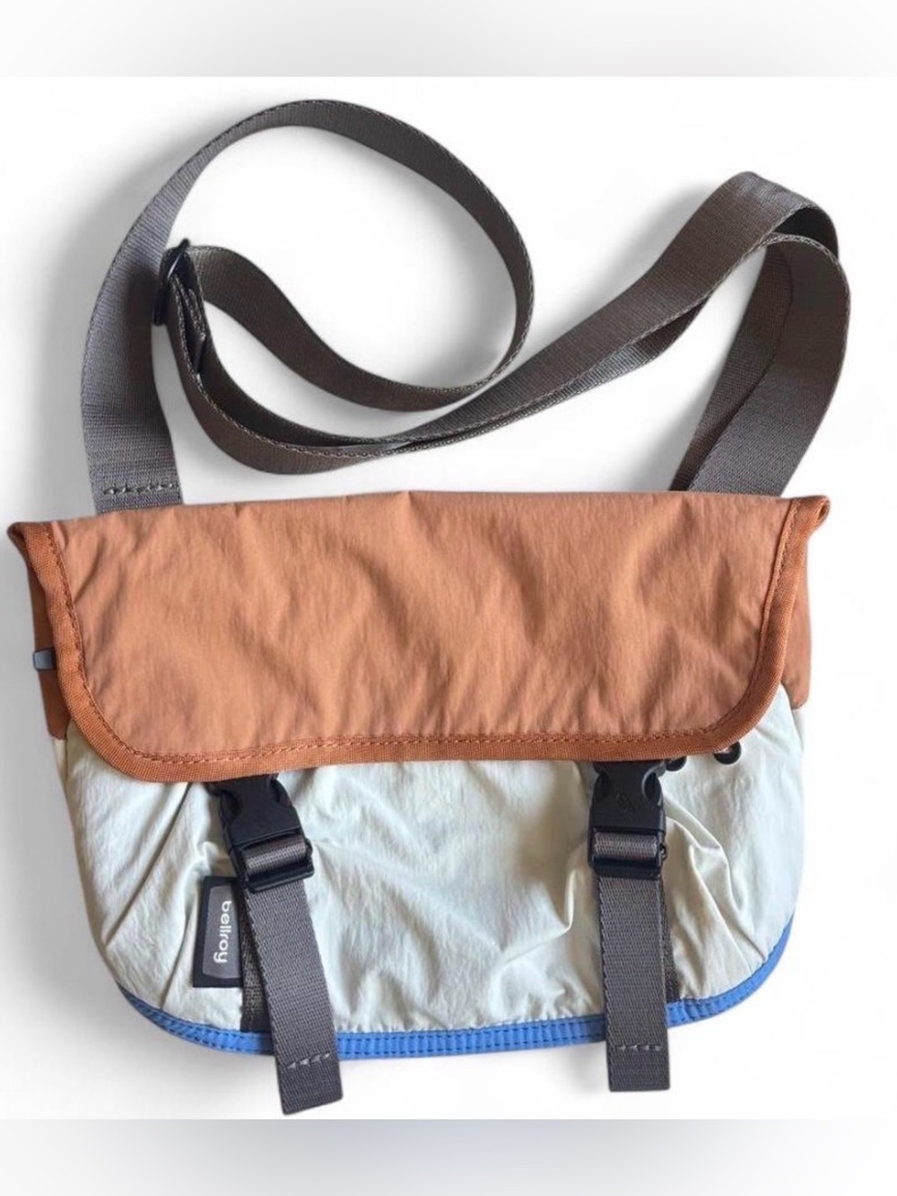 Bellroy Cinch Mini Messenger Bag tri color excellent condition utility gorpcore